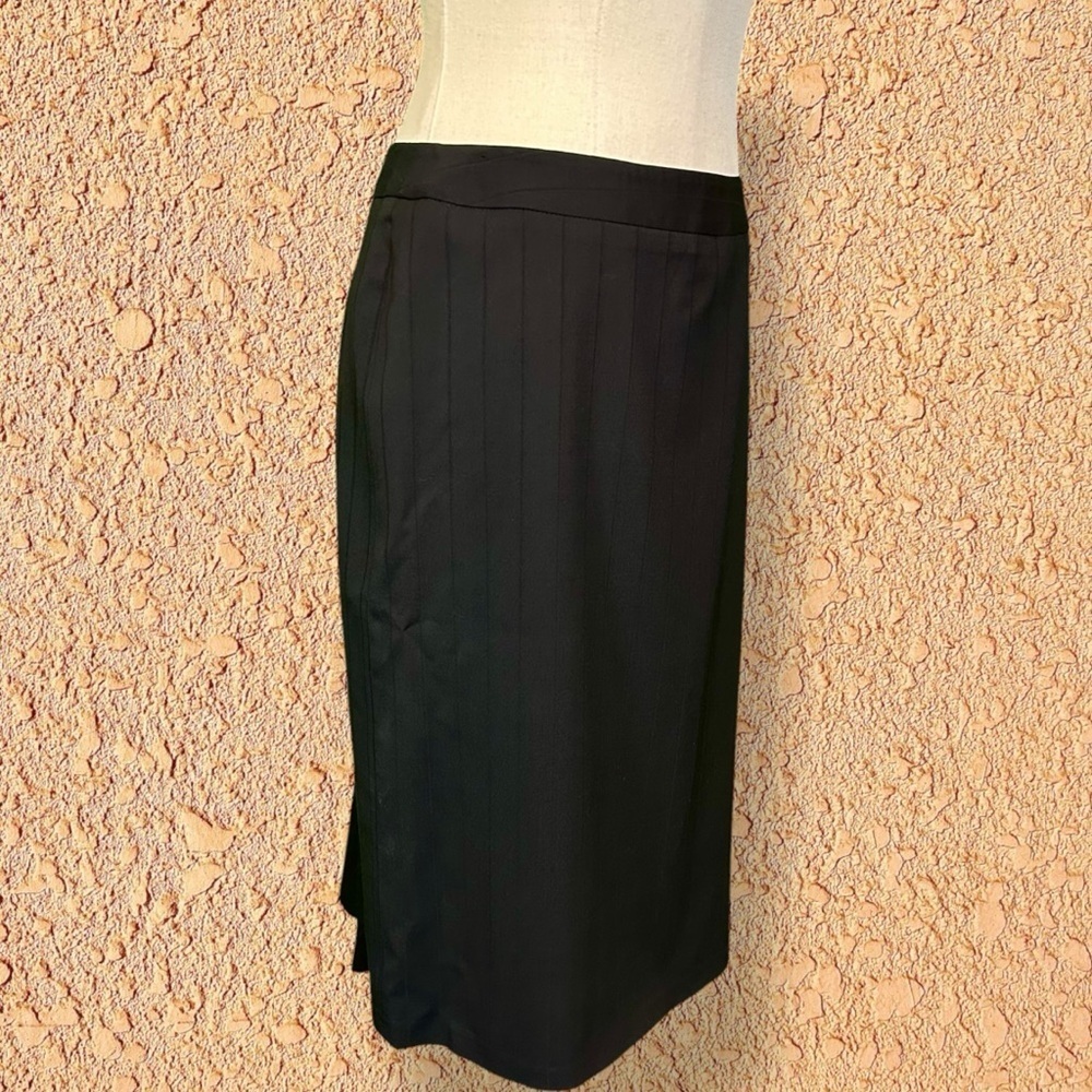 Max Mara Black Faint Burnout Stripe Fluted Back Pencil Skirt Size 2 - Picture 13 of 14